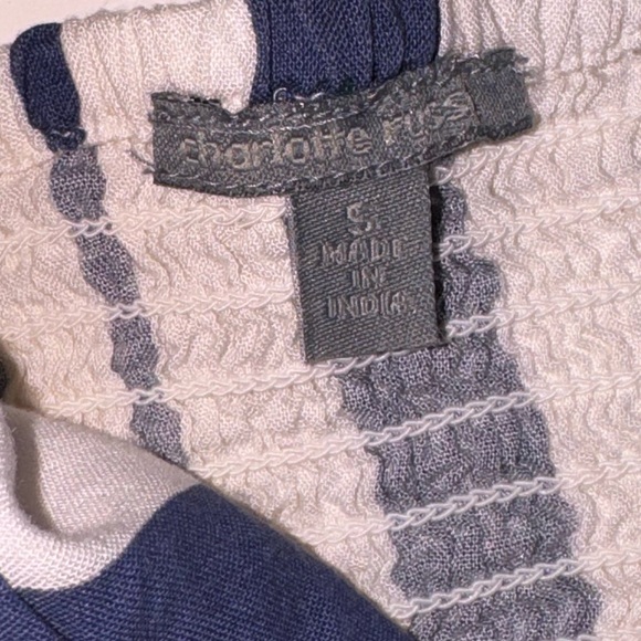 Forever21  Tie from crop top - Picture 4 of 4